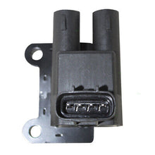 Load image into Gallery viewer, Ignition Coil &amp; Denso Platinum TT Spark Plug 4PCS for 98-99 Prizm/ Corolla 1.8L