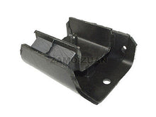 Load image into Gallery viewer, Transmission Mount 96-04 for Nissan Pathfinder / for Infiniti QX4 3.3L 3.5L 2WD.