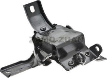 Load image into Gallery viewer, Front Right Engine Mount 98-02 for Ford Lincoln  Crown Victoria Town Car 4.6L