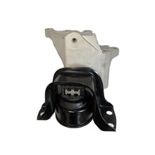 Load image into Gallery viewer, Front Right Engine Motor Mount 11-15 for Nissan Juke 1.6L/ 13-19 Sentra 1.6 1.8L