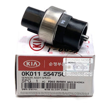 Load image into Gallery viewer, Genuine Transmission Speed Sensor 1994-2002 for Kia Sephia Sportage 0K01155475C